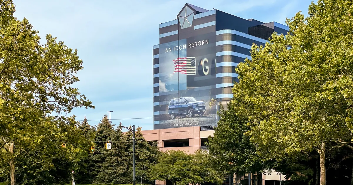 Chrysler World Headquarters and Technology Center (51378087937)